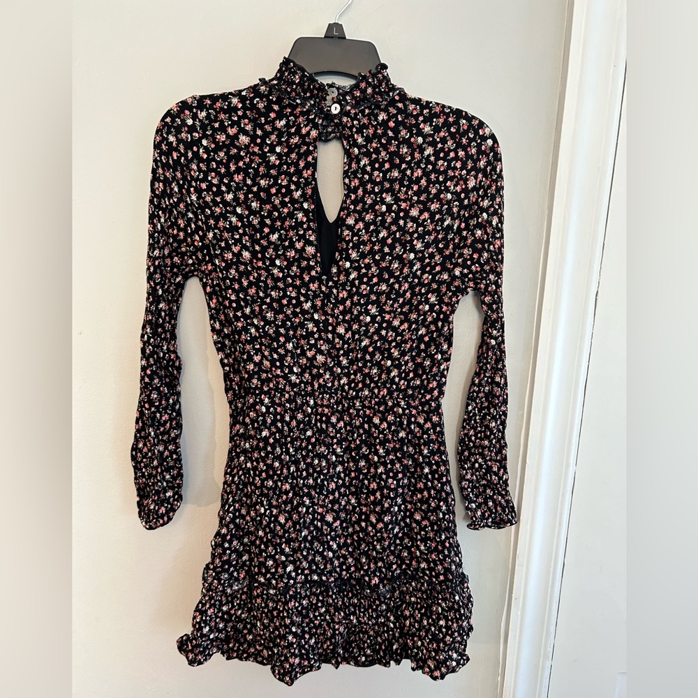 Keyhole floral mini dress